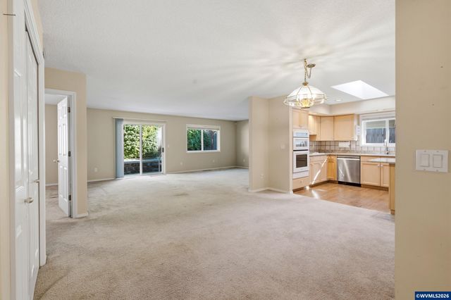 9721 SW Tualatin Rd, Tualatin, OR 97062