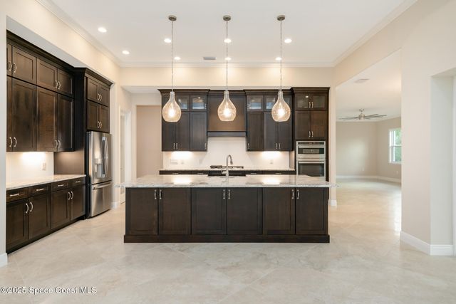 1081 Italia Court, Melbourne, FL 32940
