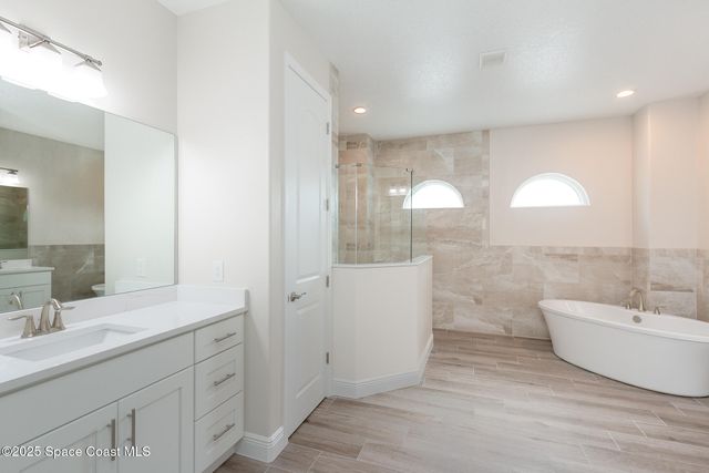 1081 Italia Court, Melbourne, FL 32940
