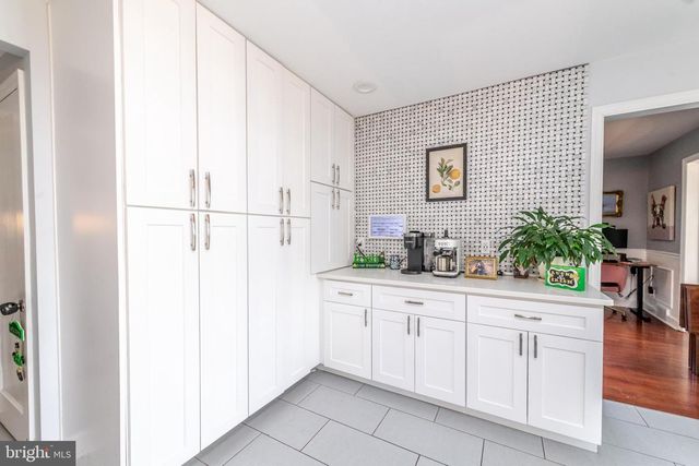 239 HOPKINS RD, Haddonfield, NJ 08033