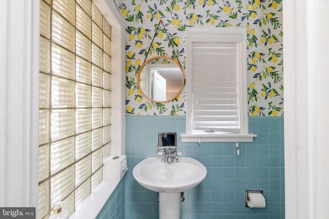 239 HOPKINS RD, Haddonfield, NJ 08033