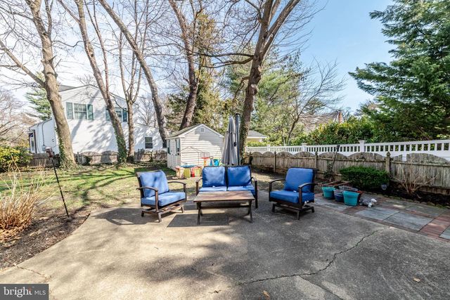 239 HOPKINS RD, Haddonfield, NJ 08033