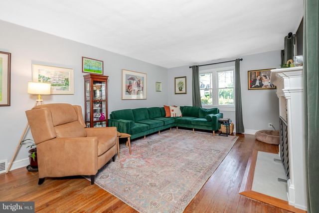 239 HOPKINS RD, Haddonfield, NJ 08033