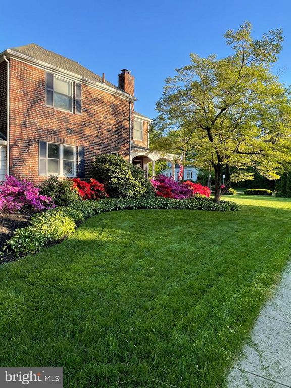 239 HOPKINS RD, Haddonfield, NJ 08033