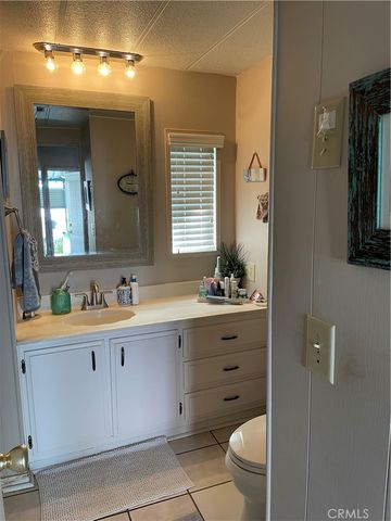 575 S Lyon Avenue 142, Hemet, CA 92543
