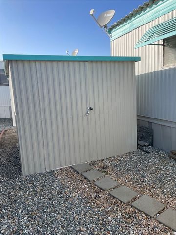 575 S Lyon Avenue 142, Hemet, CA 92543