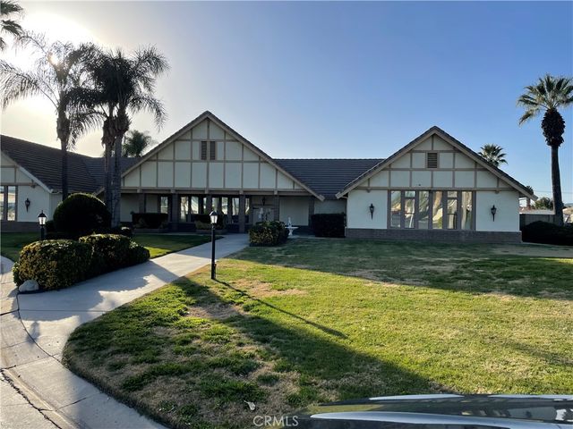 575 S Lyon Avenue 142, Hemet, CA 92543