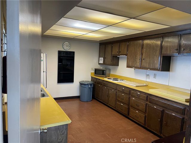 575 S Lyon Avenue 142, Hemet, CA 92543