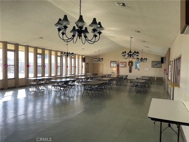 575 S Lyon Avenue 142, Hemet, CA 92543
