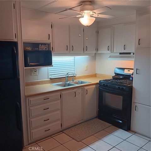 575 S Lyon Avenue 142, Hemet, CA 92543