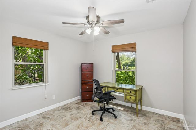 4975 Jack Cobb Ln, Pace, FL 32571