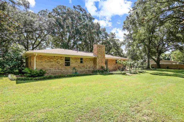 4975 Jack Cobb Ln, Pace, FL 32571