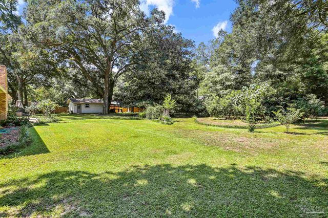 4975 Jack Cobb Ln, Pace, FL 32571