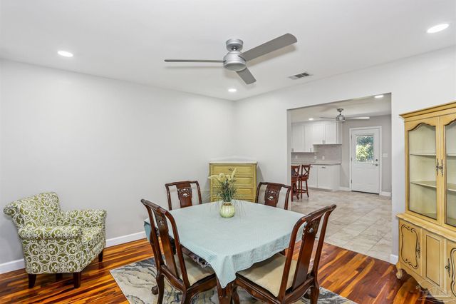 4975 Jack Cobb Ln, Pace, FL 32571