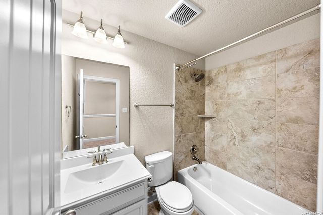 2068 Tejas Pecan, New Braunfels, TX 78130