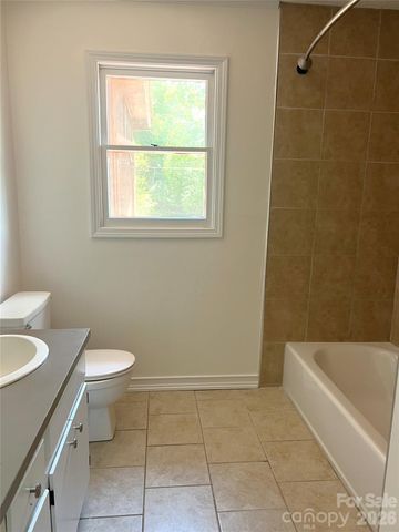 305 Forest Hill Street, Morganton, NC 28655