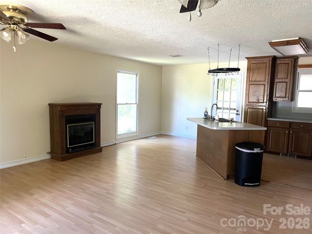 305 Forest Hill Street, Morganton, NC 28655