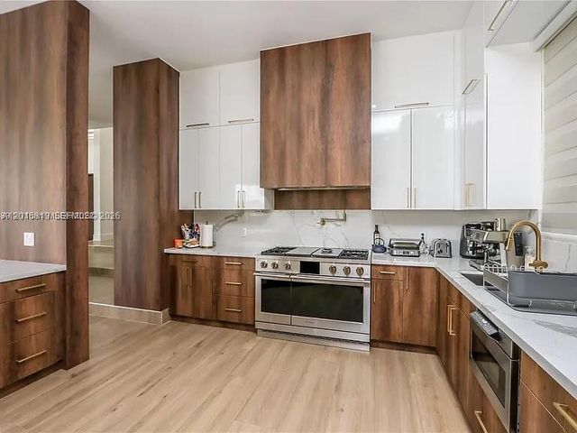 14332 Ardoch Place, Miami Lakes, FL 33016