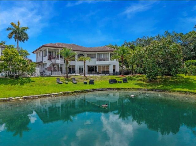 14332 Ardoch Place, Miami Lakes, FL 33016