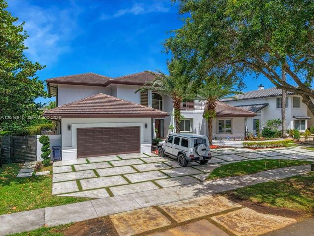 14332 Ardoch Place, Miami Lakes, FL 33016