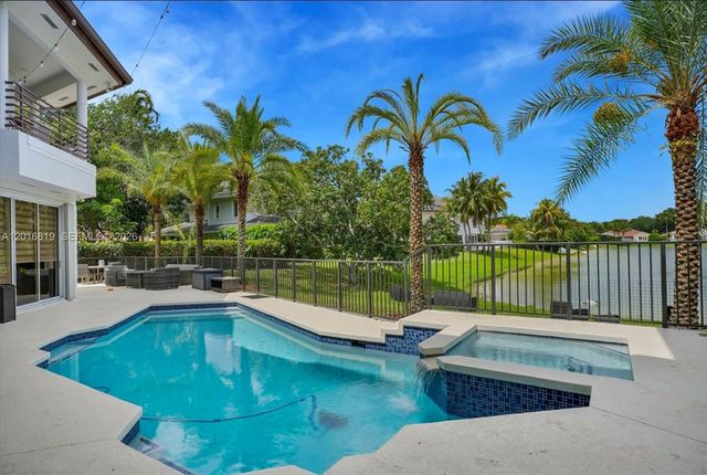 14332 Ardoch Place, Miami Lakes, FL 33016