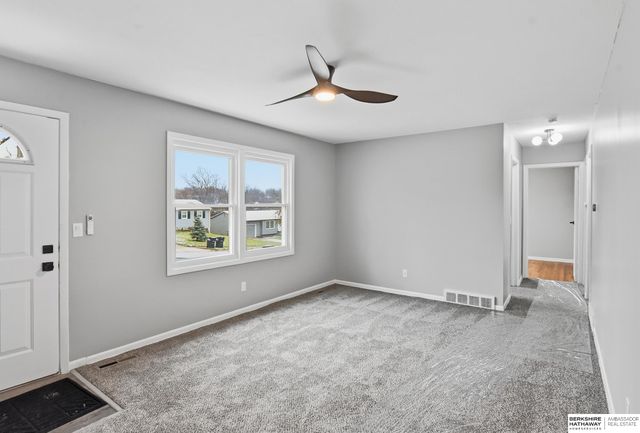 12515 Lamont Street, Omaha, NE 68144