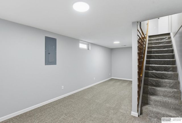 12515 Lamont Street, Omaha, NE 68144