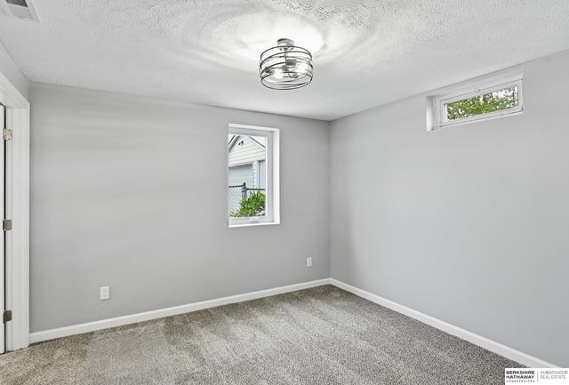 12515 Lamont Street, Omaha, NE 68144