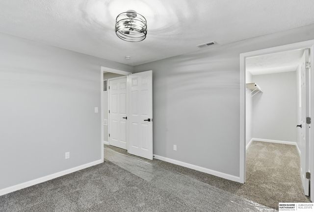 12515 Lamont Street, Omaha, NE 68144