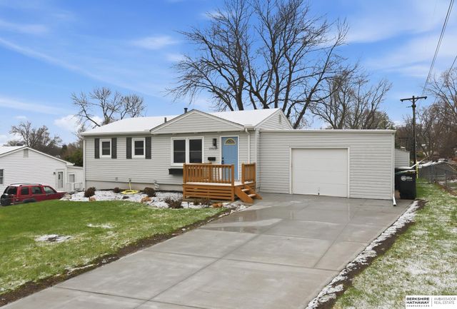 12515 Lamont Street, Omaha, NE 68144