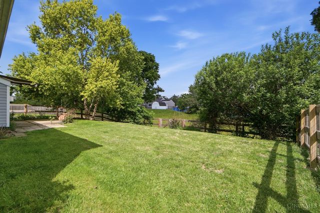 605 Quail Hollow Drive, Trenton, OH 45067