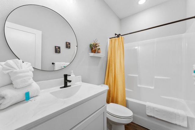 155 Watersound Way, Hollister, MO 65672