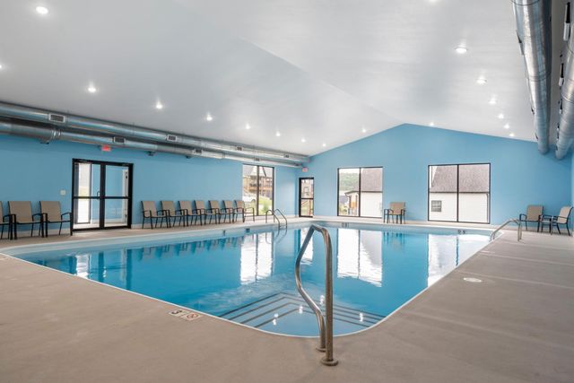 155 Watersound Way, Hollister, MO 65672