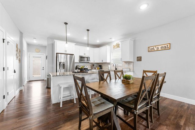 155 Watersound Way, Hollister, MO 65672