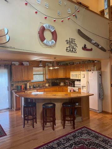 28069 Farm Rd 1198, Eagle Rock, MO 65641