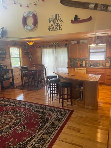 28069 Farm Rd 1198, Eagle Rock, MO 65641