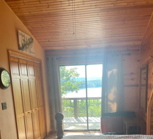 28069 Farm Rd 1198, Eagle Rock, MO 65641