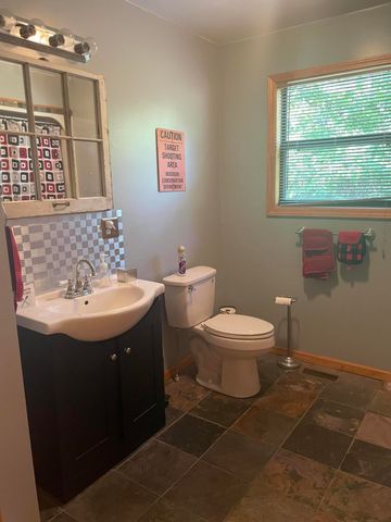 28069 Farm Rd 1198, Eagle Rock, MO 65641