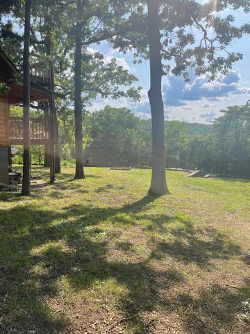 28069 Farm Rd 1198, Eagle Rock, MO 65641