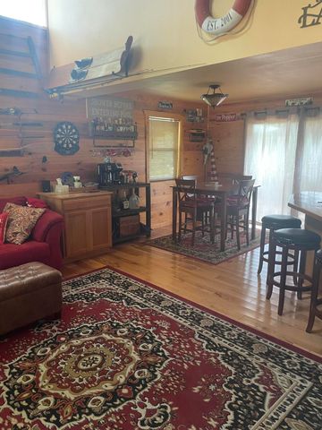 28069 Farm Rd 1198, Eagle Rock, MO 65641