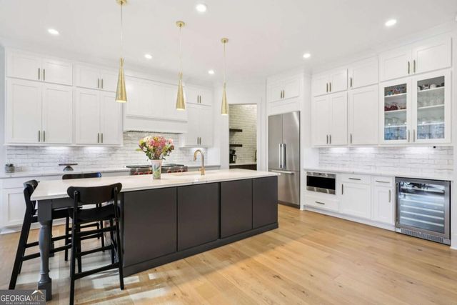 1025 Reed Farm Lane, Roswell, GA 30076