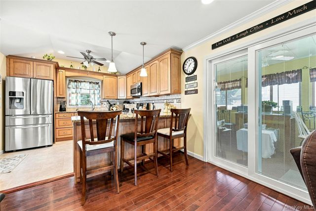 29 Sherwood Drive, Mastic Beach, NY 11951