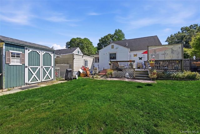 29 Sherwood Drive, Mastic Beach, NY 11951