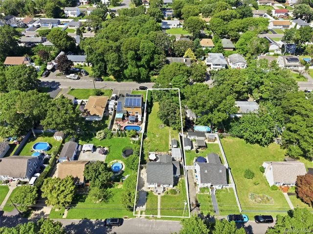 29 Sherwood Drive, Mastic Beach, NY 11951