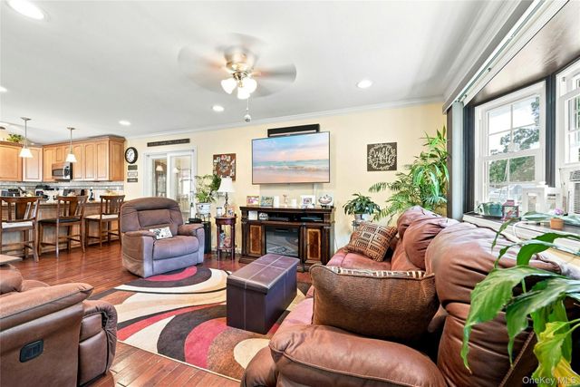29 Sherwood Drive, Mastic Beach, NY 11951