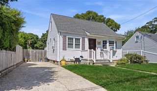 29 Sherwood Drive, Mastic Beach, NY 11951