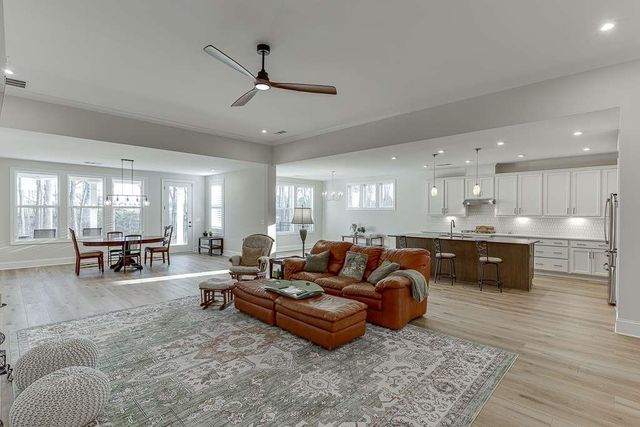 295 Conway Trail, Hoschton, GA 30548