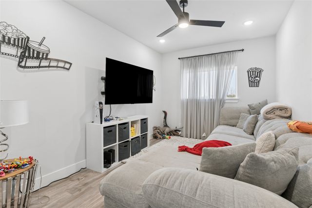 1503 Morrell Avenue, Dallas, TX 75203