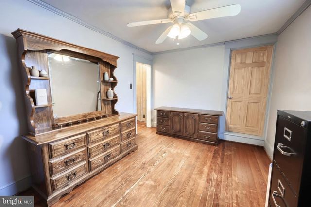229 W HIGH ST, Red Lion, PA 17356