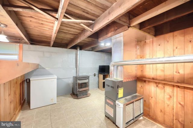 229 W HIGH ST, Red Lion, PA 17356